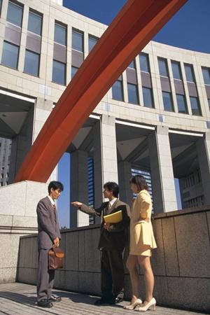 覆面調査員を仕事として行う場合は